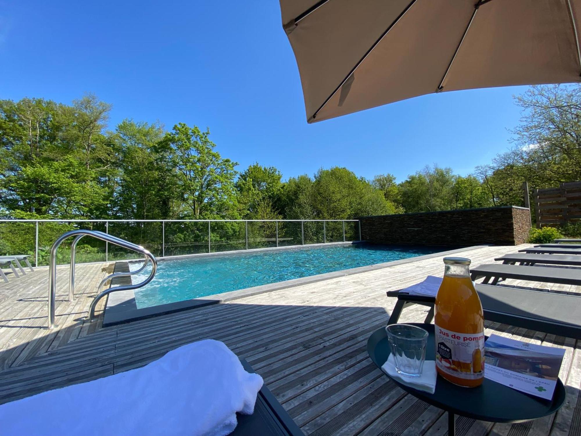 Domaine De L'Epau Eco-Resort Yvré-lʼÉvêque Zewnętrze zdjęcie