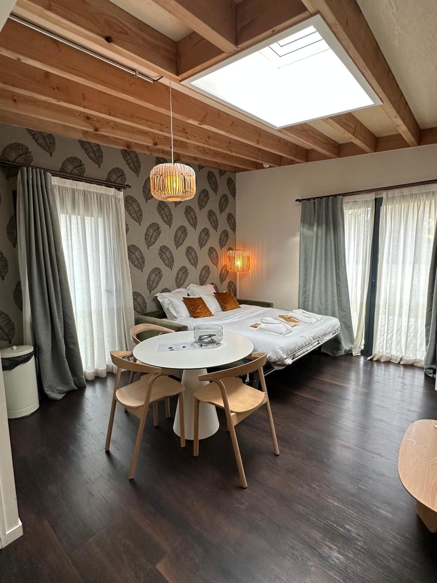 Domaine De L'Epau Eco-Resort Yvré-lʼÉvêque Zewnętrze zdjęcie