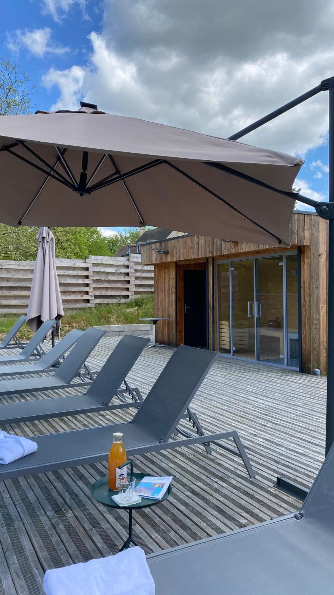 Domaine De L'Epau Eco-Resort Yvré-lʼÉvêque Zewnętrze zdjęcie